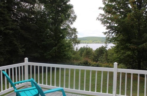 Frontenac Ski Chalet | Les Perseides: direct access to Lac Mégantic