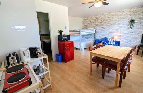 Saint-Joseph-de-la-Rive Apartment | Les Petits Studios du bord de l'eau