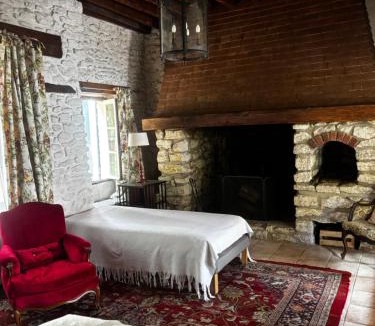 Sandrancourt House | Les Petits Baillis