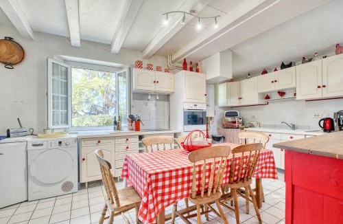 Coux-et-Bigaroque-Mouzens House | Les Petites Plumes