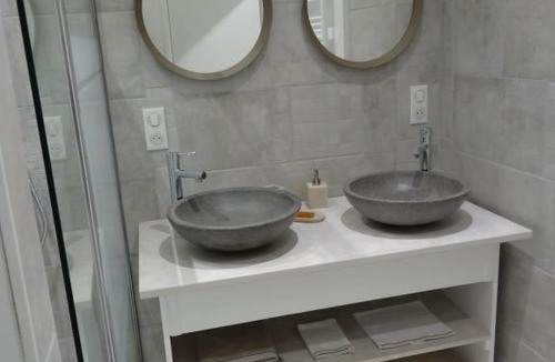 Bray-sur-Seine Bed & Breakfast | Les Petites Tuileries