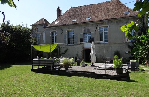 Bray-sur-Seine Bed & Breakfast | Les Petites Tuileries