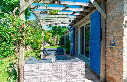 La Trinite-sur-Mer House | Les Petits Chênes - grande maison dans le morbihan