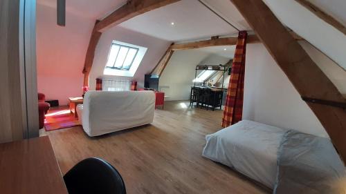Jonquieres Apartment | Les petits greniers