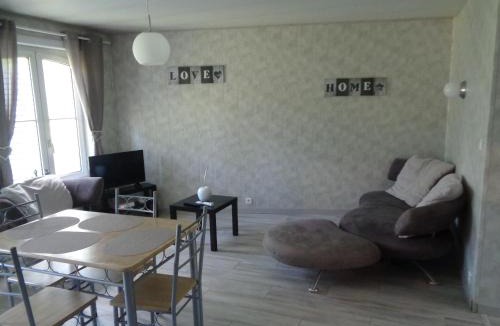 Lestrem House | Les Petits Souliers