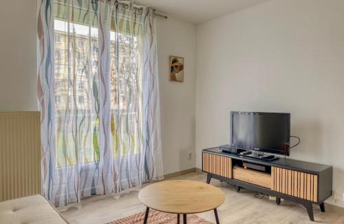 Royallieu Village Apartment | Les Peupliers Appart de Charme