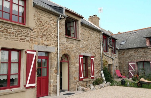 Cancale Villa | Les phares du Haut Bout