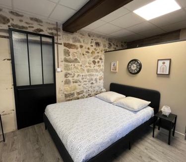 Digoin Apartment | Les Pichies, Studio Dadoum, Centre ville