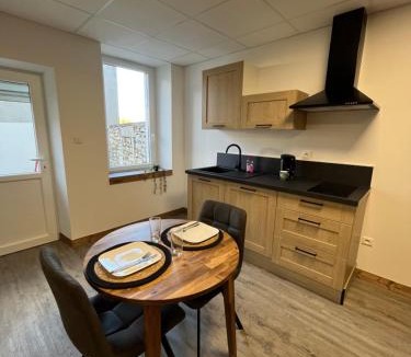 Digoin Apartment | Les Pichies, Studio Dadoum, Centre ville