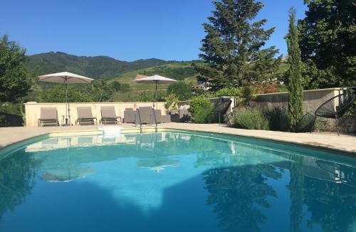 Vaux-en-Beaujolais House | Les Picorettes