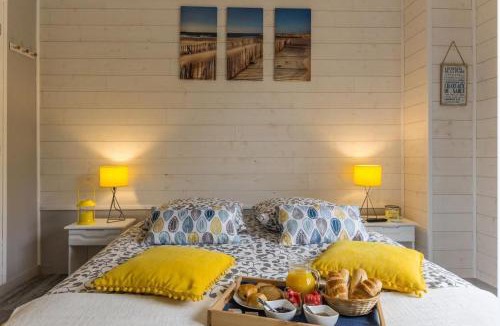 Merville-Franceville-Plage Bed & Breakfast | LES PIEDS DANS L'EAU