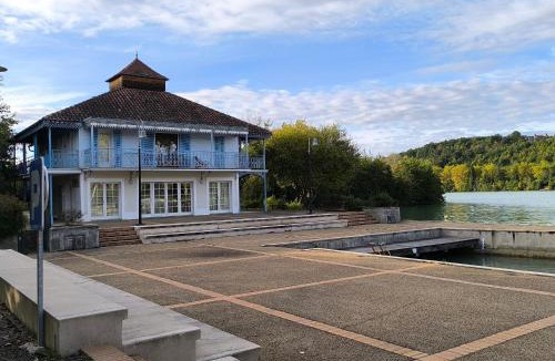 Marciac Apartment | Les pieds dans l'eau