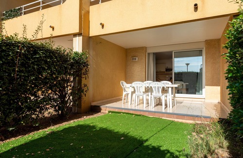 Valras-Plage Condo | Les Pieds dans l'eau ! Apt avec Terrasse & Piscine