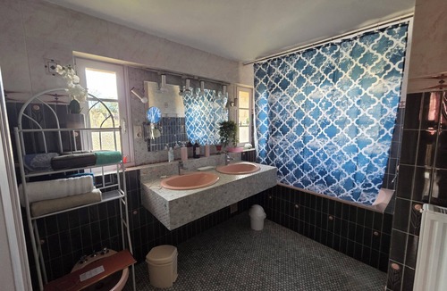 Couze-et-Saint-Front Bed & Breakfast | LES PIERRES DU PERIGORD