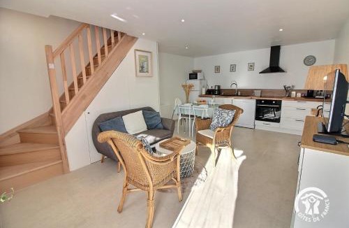 Vilde-Guingalan House | Les pierres d'armor