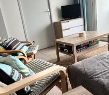Chateau-d'Olonne Apartment | Les Pins - 3 pièces - Vue sur piscine - 600m mer - Les Sables d'Olonne