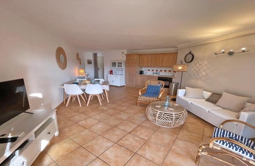 Sainte-Maxime Apartment | Les Pins Bleus