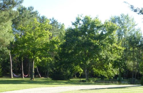 Saint-Ciers-dAbzac Bed & Breakfast | Les Pins Perdus