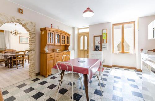 Pargues House | Les pinsons