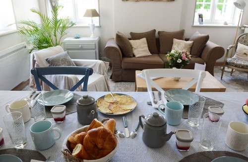 Gilly-les-Citeaux Bed & Breakfast | Les Plumes