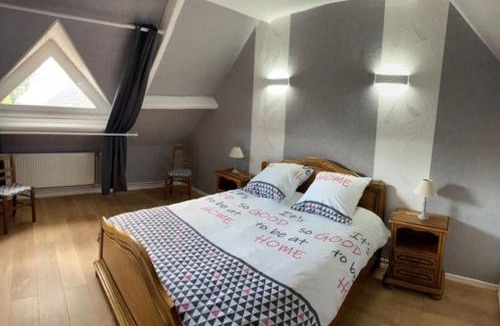 Lancheres House | Les Poissons Rouges