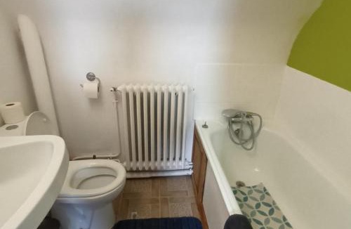 Petit-Couronne Bed & Breakfast | Les Pommerets