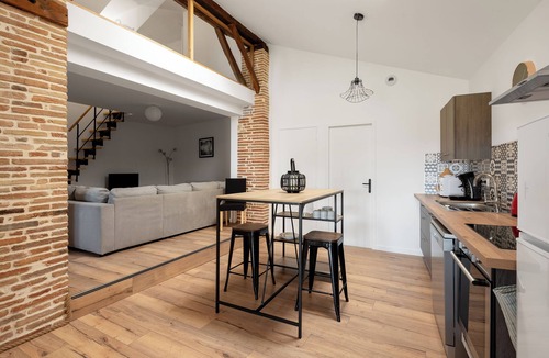 Castelnau-de-Montmiral Apartment | Les Portes de Castelnau - A haven of peace