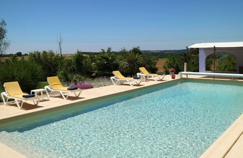 Montastruc House | Les Pruniers 4* rated gites set within our own plum orchards, heated pool
