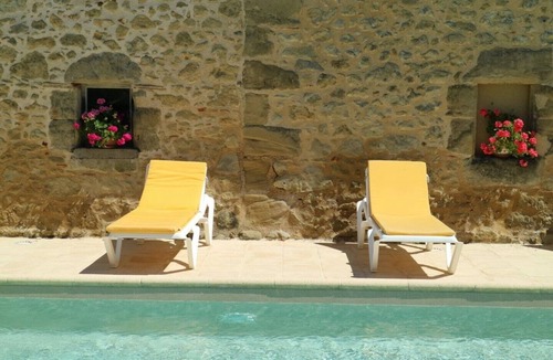 Montastruc Apartment | Les Pruniers 4* rated gites set within our own plum orchards with heated pool
