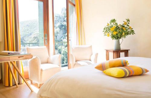 Molitg-les-Bains Hotel | Les Pyrénées - le Grand Hôtel & le Château
