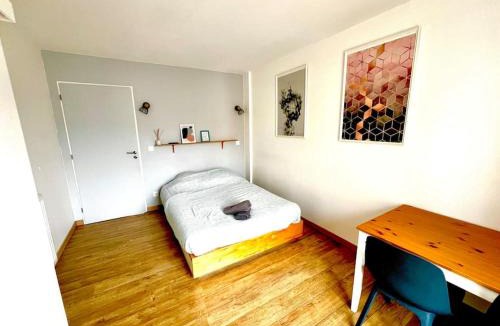 Secteur 1 Apartment | Les quais, Vue fleuve, Proche Gare & Parking Privé