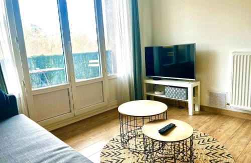 Secteur 1 Apartment | Les quais, Vue fleuve, Proche Gare & Parking Privé