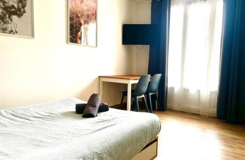 Secteur 1 Apartment | Les quais, Vue fleuve, Proche Gare & Parking Privé