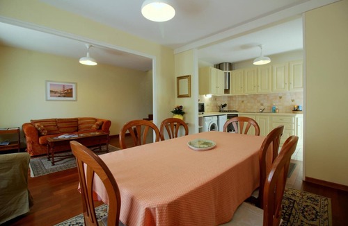 Bourg-sur-Gironde House | Les Remparts - Bourg