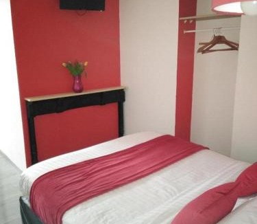 Montreuil-sur-Mer Hotel | Les Remparts