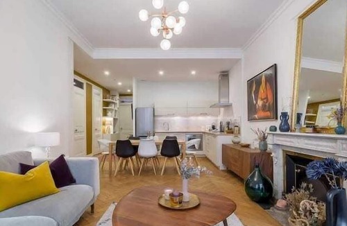Carnot - Gailleton Apartment | Les Remparts suite - Plein center - 75m2