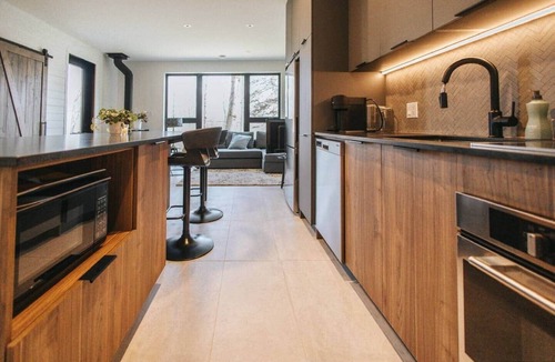 Orford Condo | Les Repères #113, Spa & Piscine