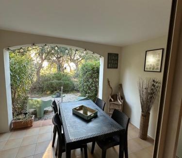 Les Restanques Apartment | Les Restanques rez jardin 2063