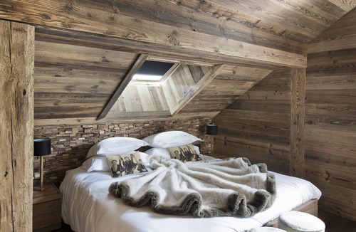 La Clusaz Bed & Breakfast | Les Rhodos