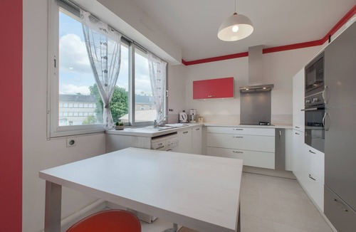 Laval Apartment | Les Ridelleries – Balcon/Ascenseur/Gare