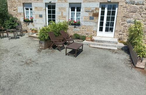 La Foret-Auvray House | LES ROCAILLES