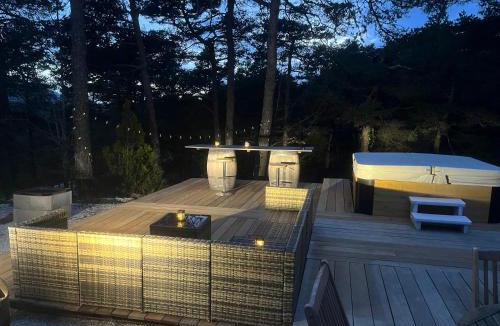 Valderoure House | Les rocailles