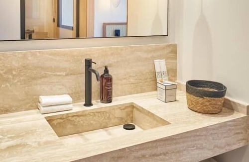Collioure Hotel | Les Roches Brunes