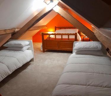 Servant Bed & Breakfast | Les Roches Chambre d'Hotes