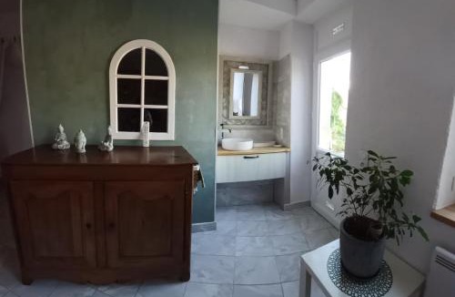 Faverolles-sur-Cher Apartment | Les roches du Donjon