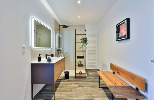 Saint-Paul-en-Foret Bed & Breakfast | Les Roches de Baudisset