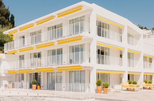 Le Dramont Hotel | Les Roches Rouges, a Beaumier hotel