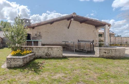 Mortiers House | Les Roses de Jonzac