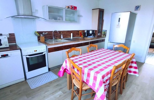 Dom-le-Mesnil House | LES ROSIÈRES - DOM LE MESNIL