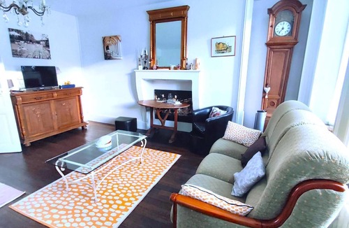 Dom-le-Mesnil House | LES ROSIÈRES - DOM LE MESNIL